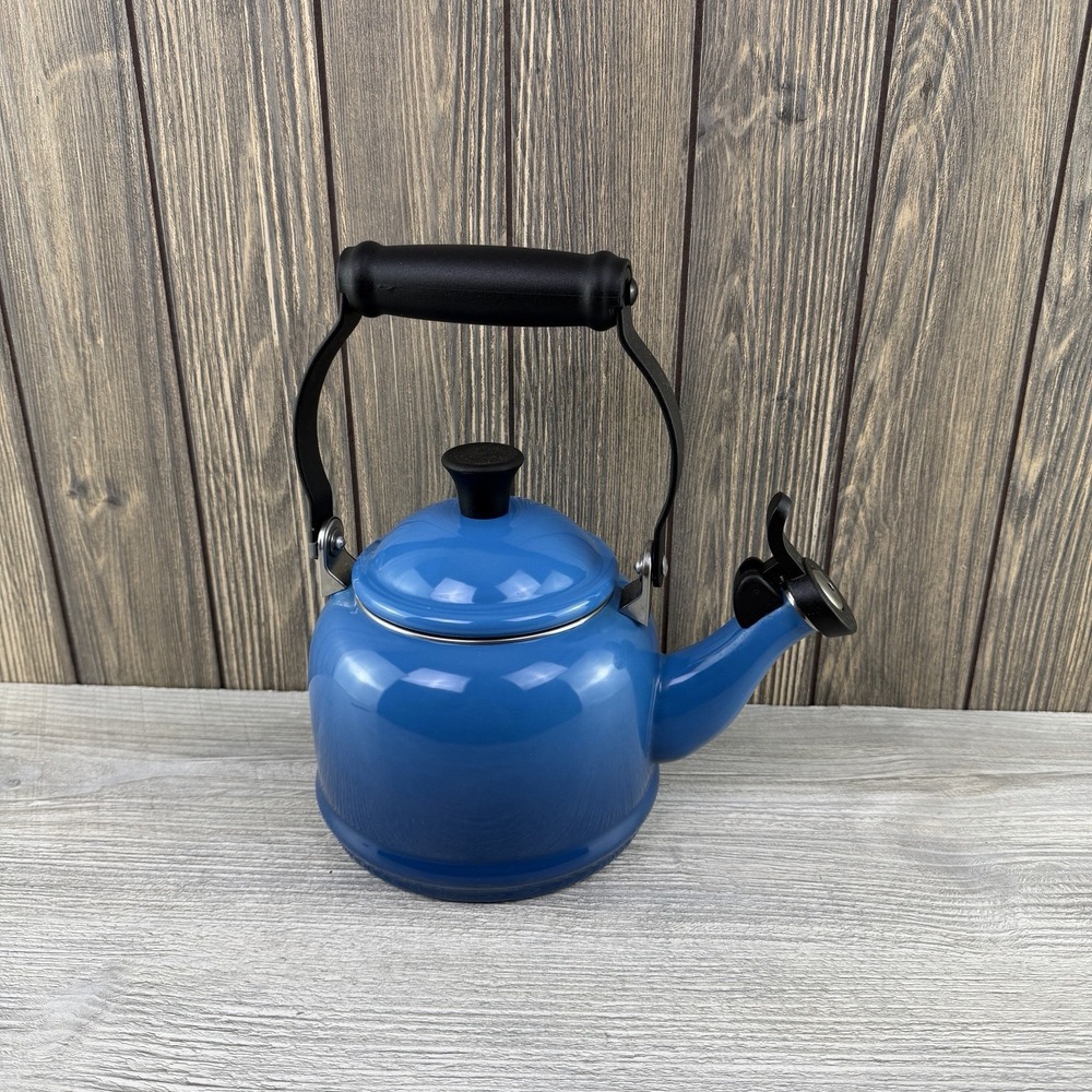 Le Creuset Enamel Demi Tea Kettle Marseille Blue 1.25QT/1.1L